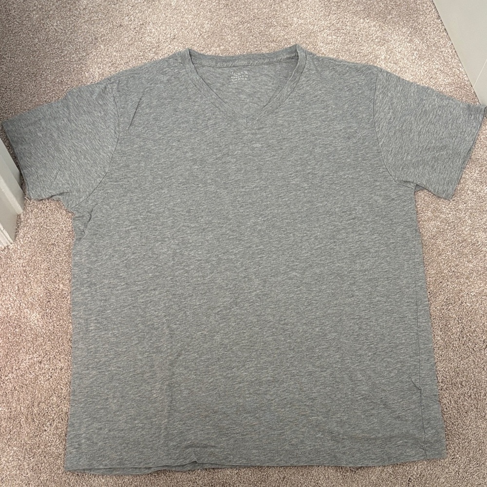 J. Crew Gray Heather Men V-Neck Short Sleeve Tee